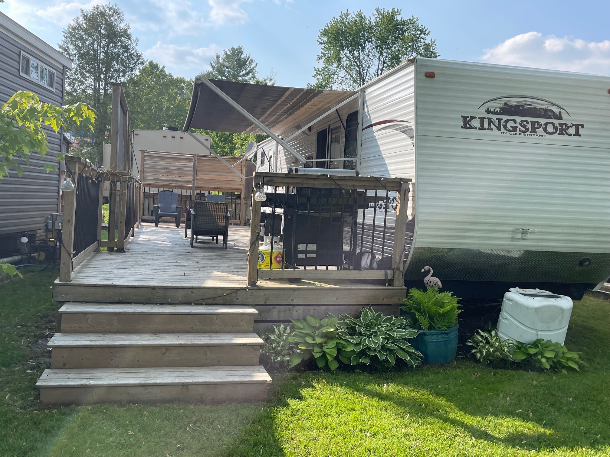 front of trailer outside